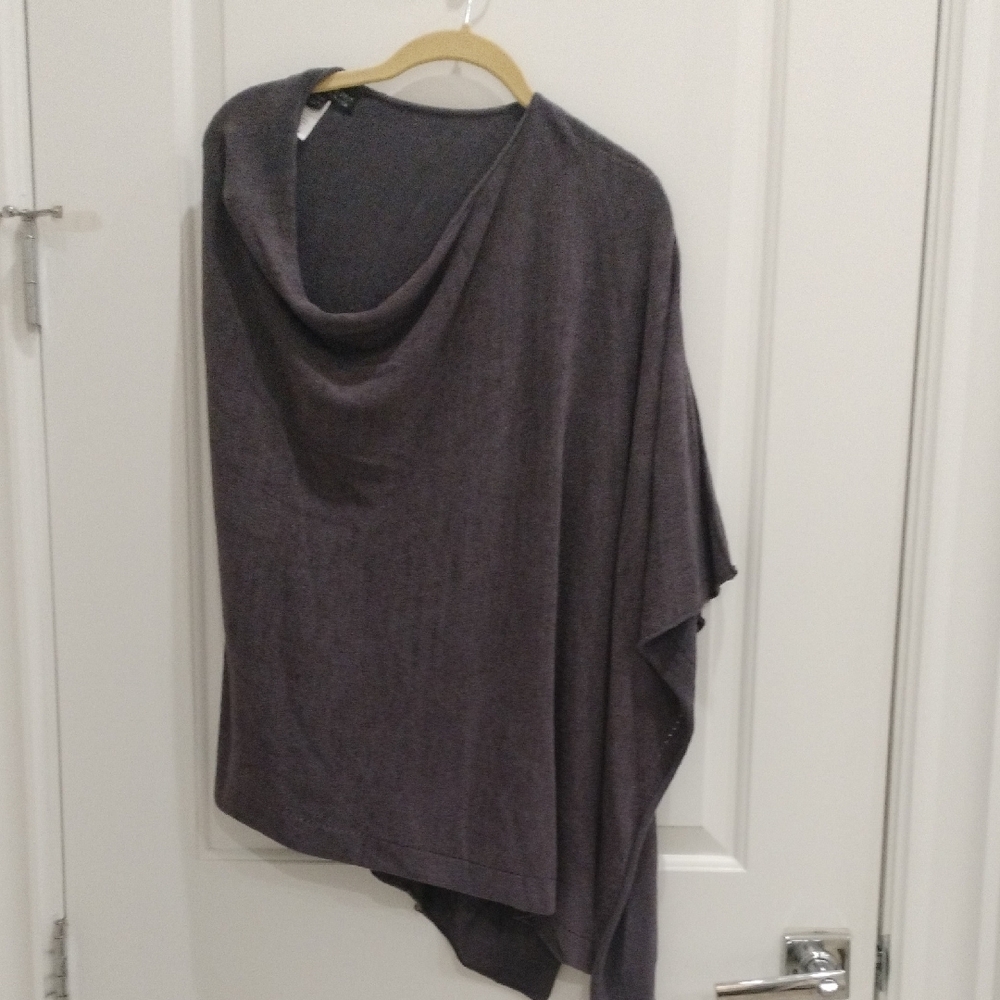 Barefoot Dreams Cozychic Ultralight Poncho